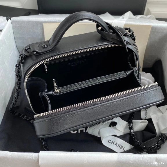 First Bag Ru CASE CHANEL VANITY 0729